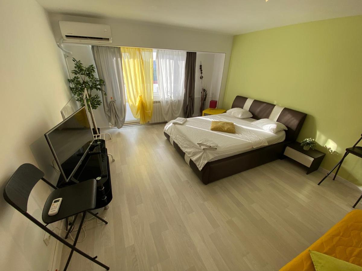 New Green Apartment Studio 1 Boekarest Buitenkant foto