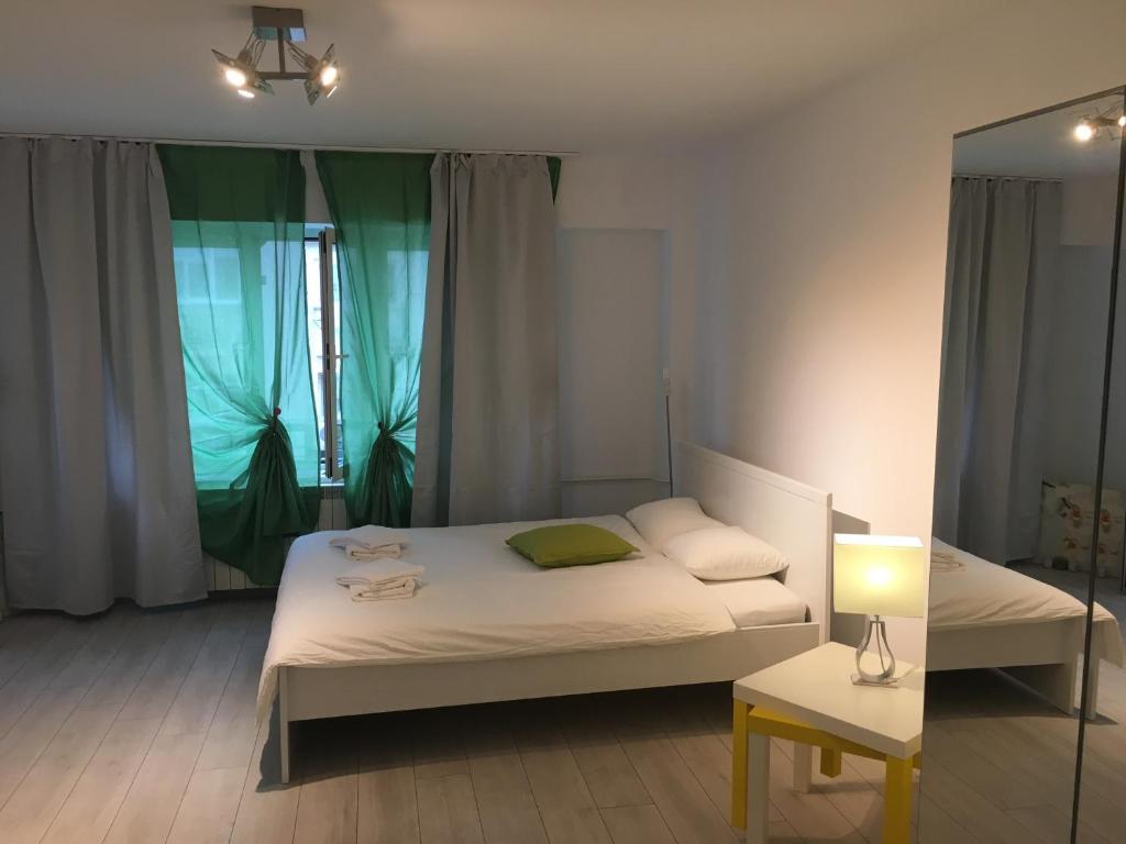 New Green Apartment Studio 1 Boekarest Buitenkant foto